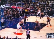 掘金队大胜对手，让球迷目瞪口呆的简单介绍