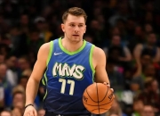 东契奇陷入低谷，杜兰特连败，复出首战轰40分球队命运悬念！